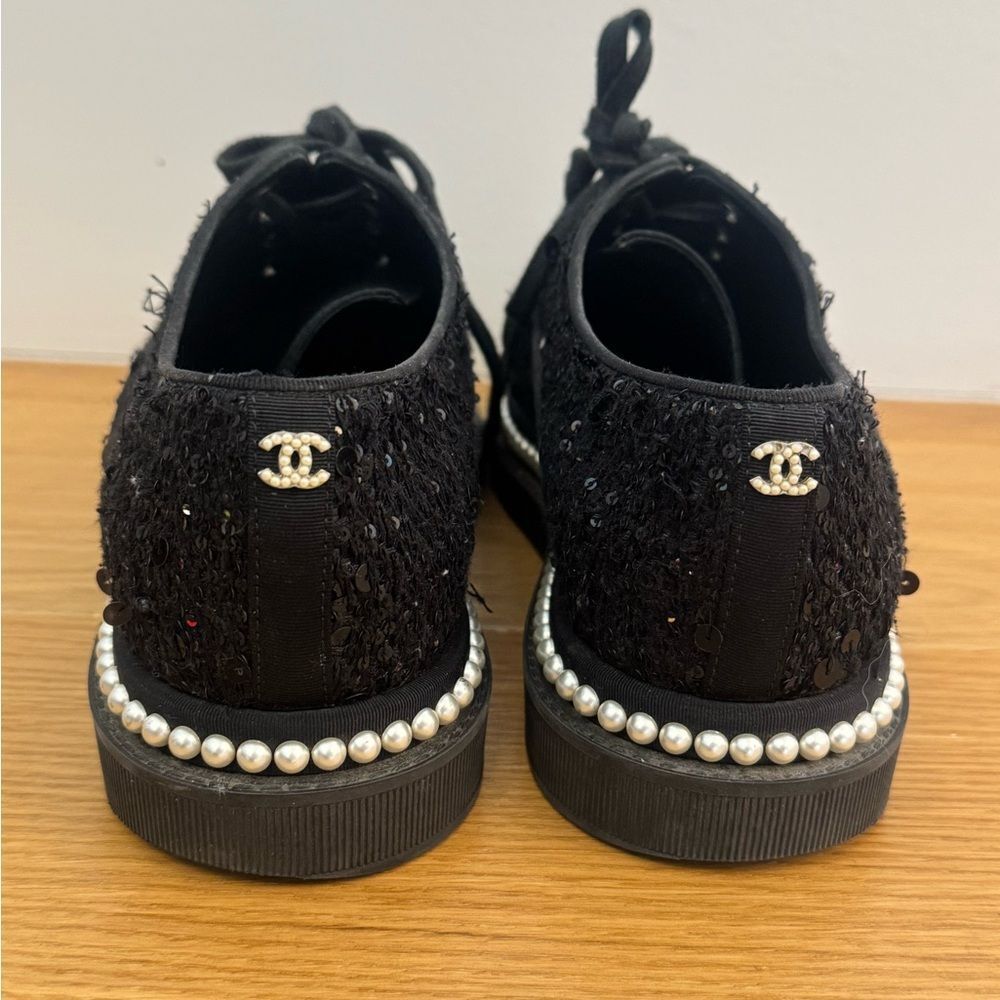 Chanel Black Sequin Oxford Sneakers with Pearl Detailing - Picture 4 of 6